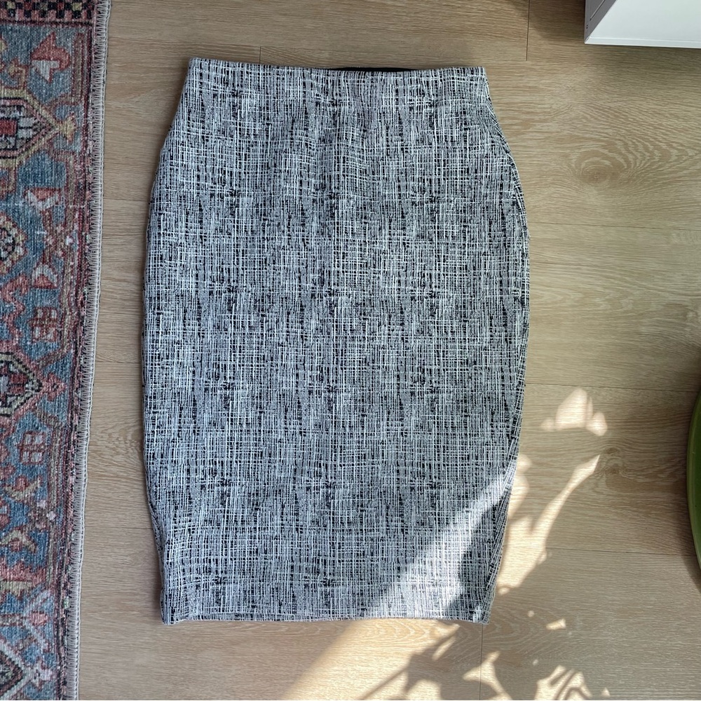 Knee length tweed grey and black midi skirt